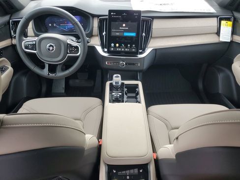 New 2026 Volvo XC90 B6 Plus w/ Protection Package Premier image 6