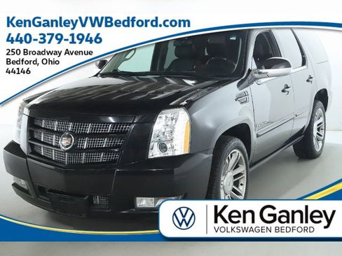 Used 2014 Cadillac Escalade Premium image 1