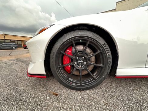 Certified 2024 Nissan Z NISMO w/ Floor Mat Package RWD image 11