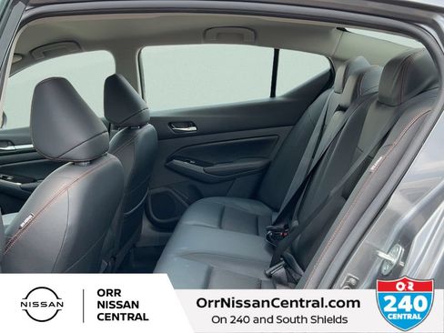 Used 2025 Nissan Altima 2.5 SR FWD image 13