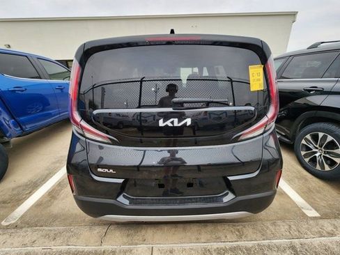 Used 2025 Kia Soul S image 5