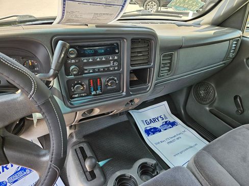 Used 2007 GMC Sierra 1500 W/T w/ Light Duty Power Package AWD/4WD image 16