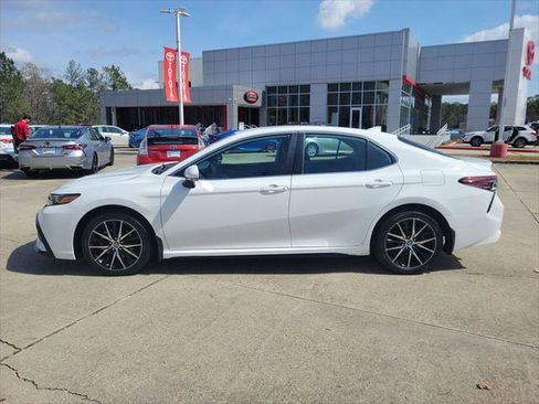 Certified 2024 Toyota Camry SE w/ Convenience Package image 2