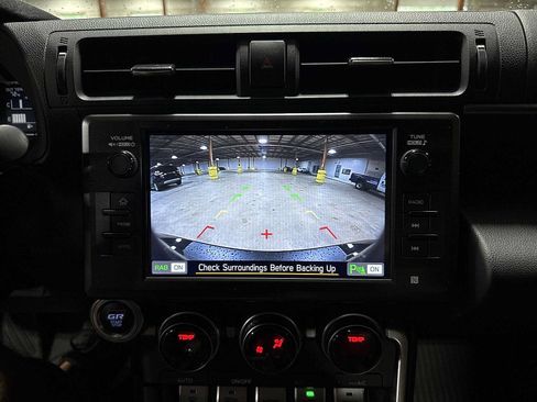 Used 2023 Toyota GR86 Premium w/ ALL Weather Mat Package (TMS) RWD image 22