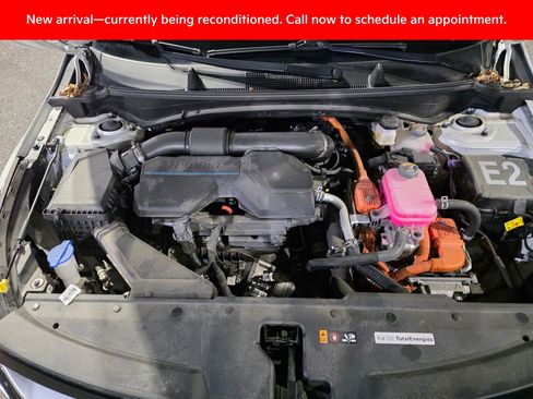 Used 2024 Kia Sportage EX w/ EX Premium Package image 10