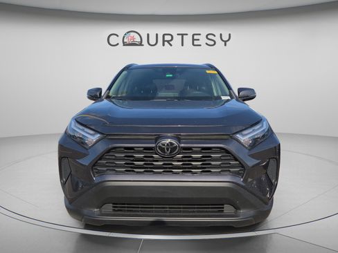 Used 2023 Toyota RAV4 XLE image 4