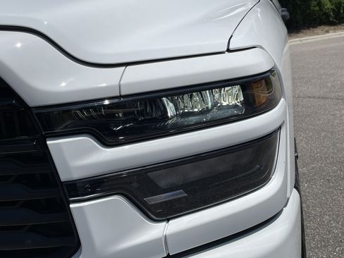Used 2025 RAM 2500 Big Horn AWD/4WD image 5