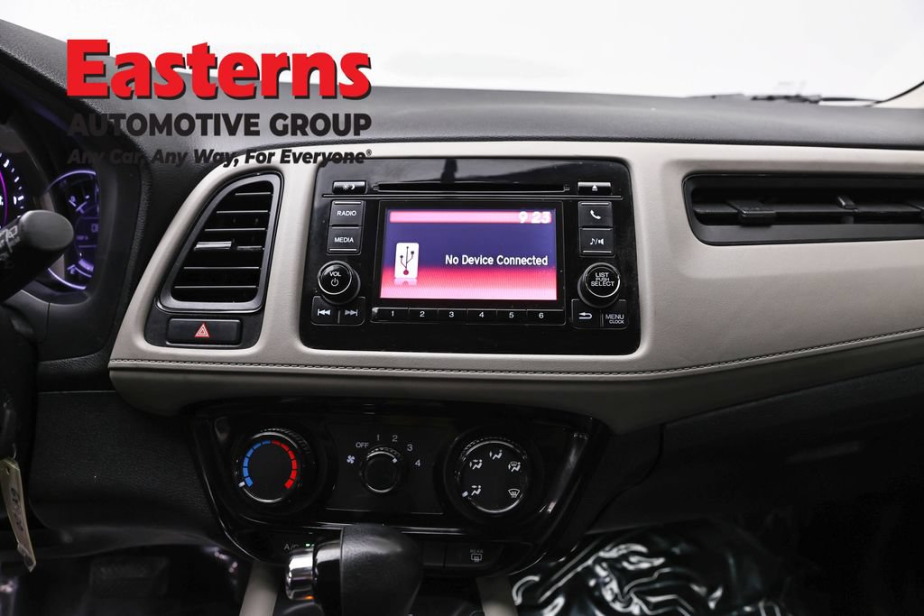 Used 2021 Honda HR-V LX image 12