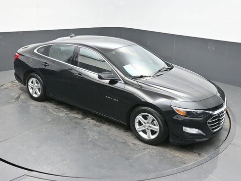 Used 2024 Chevrolet Malibu LT image 30
