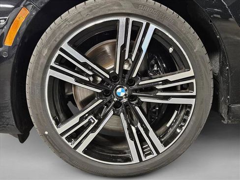 New 2025 BMW 760i xDrive image 16