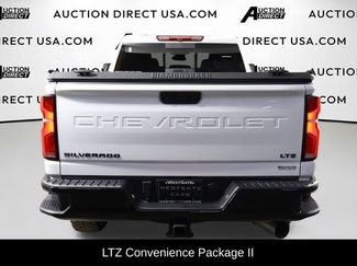 Used 2025 Chevrolet Silverado 2500 LTZ w/ LTZ Plus Package AWD/4WD video 3