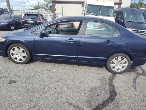 Used 2010 Honda Civic LX image 6