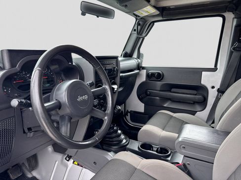 Used 2007 Jeep Wrangler Unlimited X AWD/4WD image 2