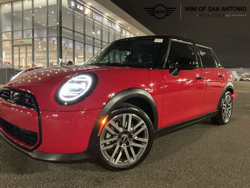 Certified 2025 MINI Cooper S image 1