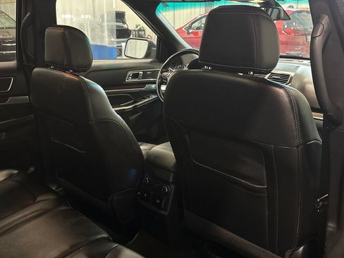 Used 2016 Ford Explorer Limited w/ Equipment Group 301A AWD/4WD image 35
