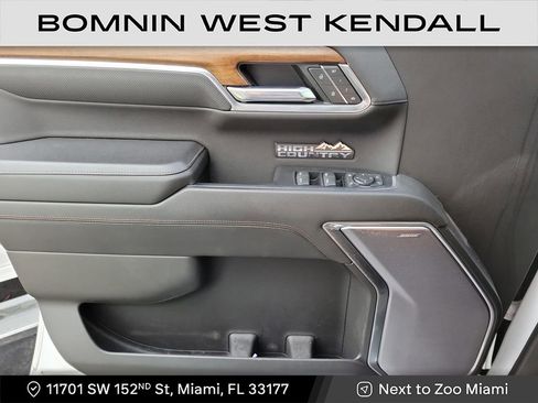 Used 2022 Chevrolet Silverado 1500 High Country w/ High Country Premium Package image 29