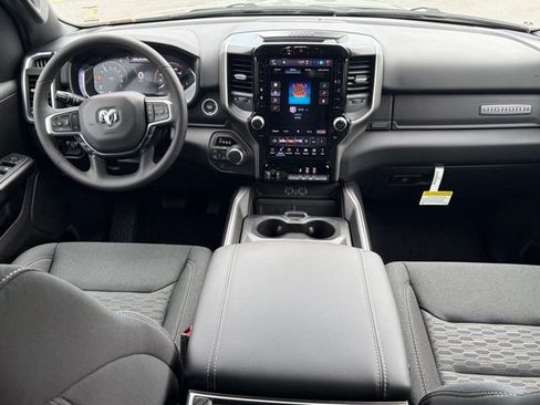New 2026 RAM 1500 4x4 Crew Cab image 34