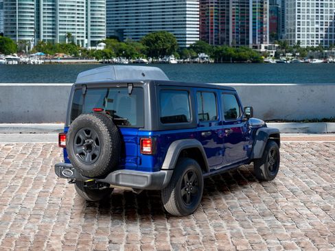 Used 2018 Jeep Wrangler Unlimited Sport image 5