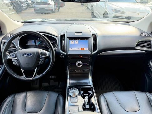 Used 2019 Ford Edge Titanium AWD/4WD image 18