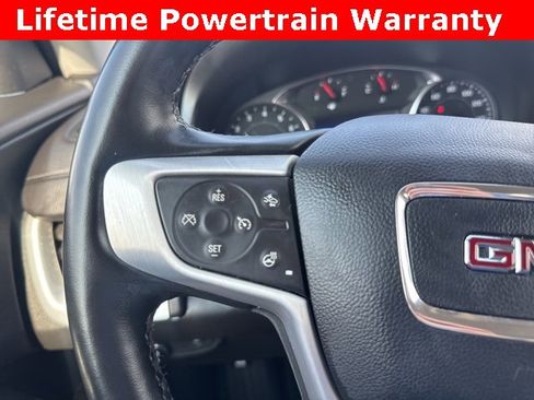 Used 2023 GMC Terrain SLT image 18