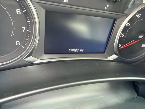 Used 2024 Chevrolet Equinox LT w/ LPO, Floor Liner Package FWD image 5