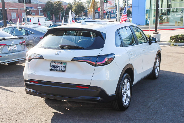 Used 2024 Honda HR-V LX image 5