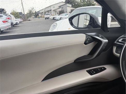 Used 2016 BMW i8 image 33