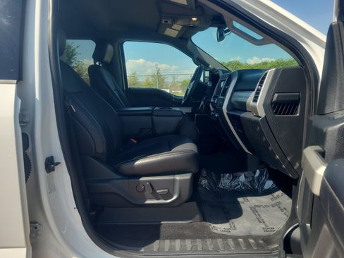 Used 2020 Ford F350 Lariat w/ Lariat Value Package AWD/4WD image 19