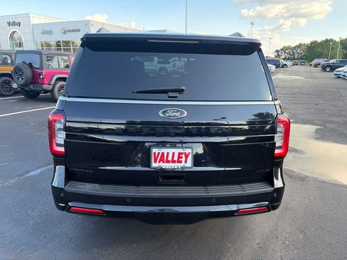 Used 2022 Ford Expedition Max Limited AWD/4WD image 6