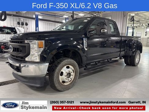 Used 2022 Ford F350 XL w/ Power Equipment Group image 1