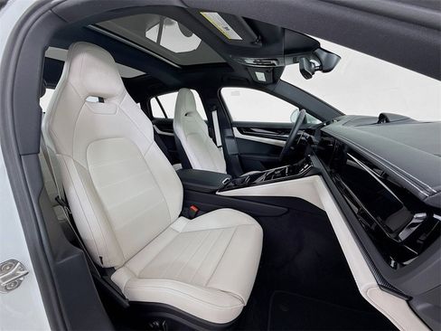 New 2026 Porsche Panamera image 30