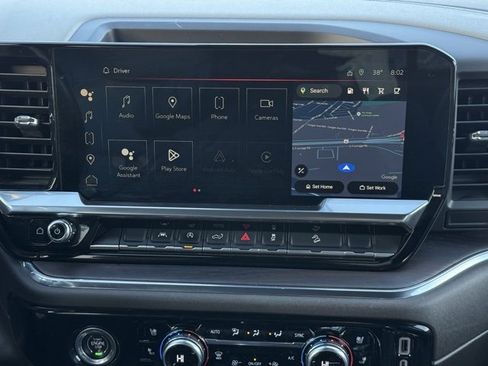 Used 2023 GMC Sierra 1500 SLT image 3