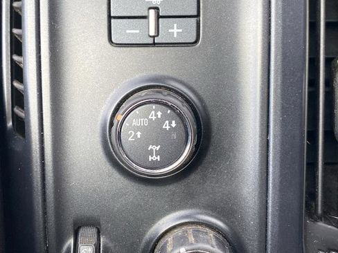 Used 2015 GMC Sierra 1500 4x4 Crew Cab image 18