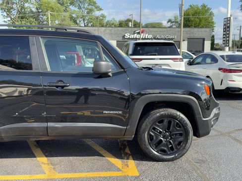 Used 2019 Jeep Renegade Sport image 12