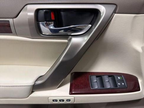 Used 2019 Lexus GX 460 Premium w/ Premium Package image 10