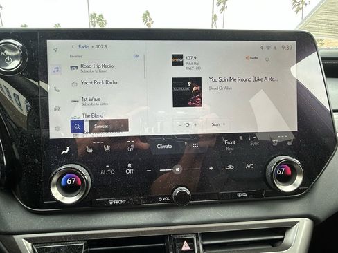 Used 2024 Lexus RX 350 w/ Technology Package image 13