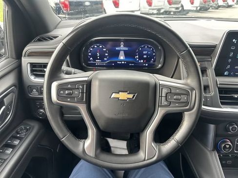 Used 2024 Chevrolet Suburban LT AWD/4WD image 32