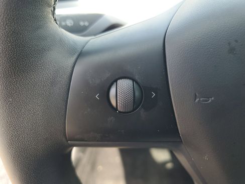 Used 2023 Tesla Model 3 Standard Range RWD image 19