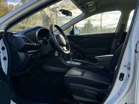 Used 2019 Subaru Impreza 2.0i Premium image 11