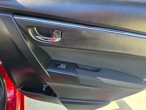 Used 2017 Toyota Corolla LE FWD image 27