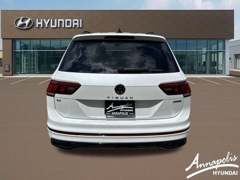 Used 2022 Volkswagen Tiguan SE R-Line AWD/4WD image 4