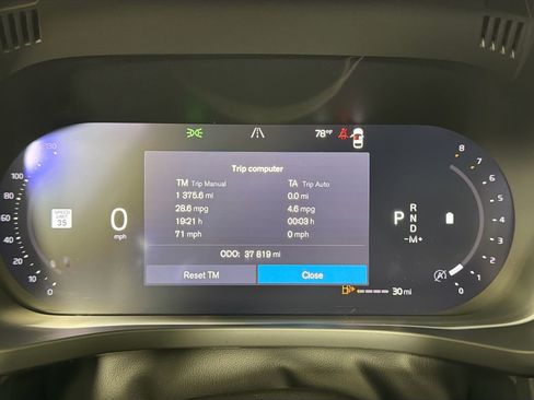 Certified 2023 Volvo XC60 B5 Plus w/ Protection Package Premier FWD image 11
