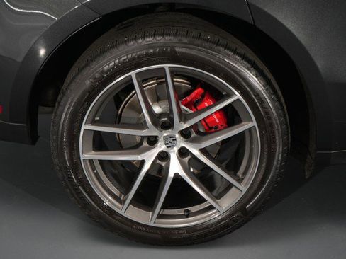 Used 2022 Porsche Macan S image 23