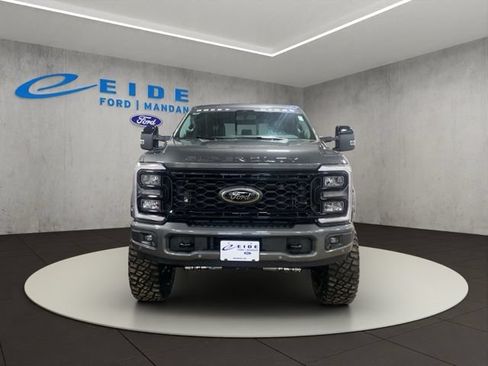 New 2026 Ford F250 Lariat w/ Black Appearance Package AWD/4WD image 2
