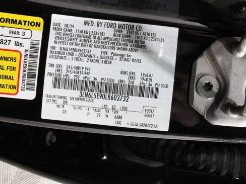 Used 2020 Lincoln MKZ Reserve w/ Monochromatic Package FWD image 34