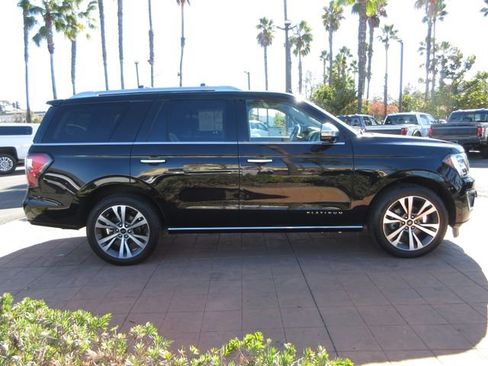 Certified 2020 Ford Expedition Platinum image 5