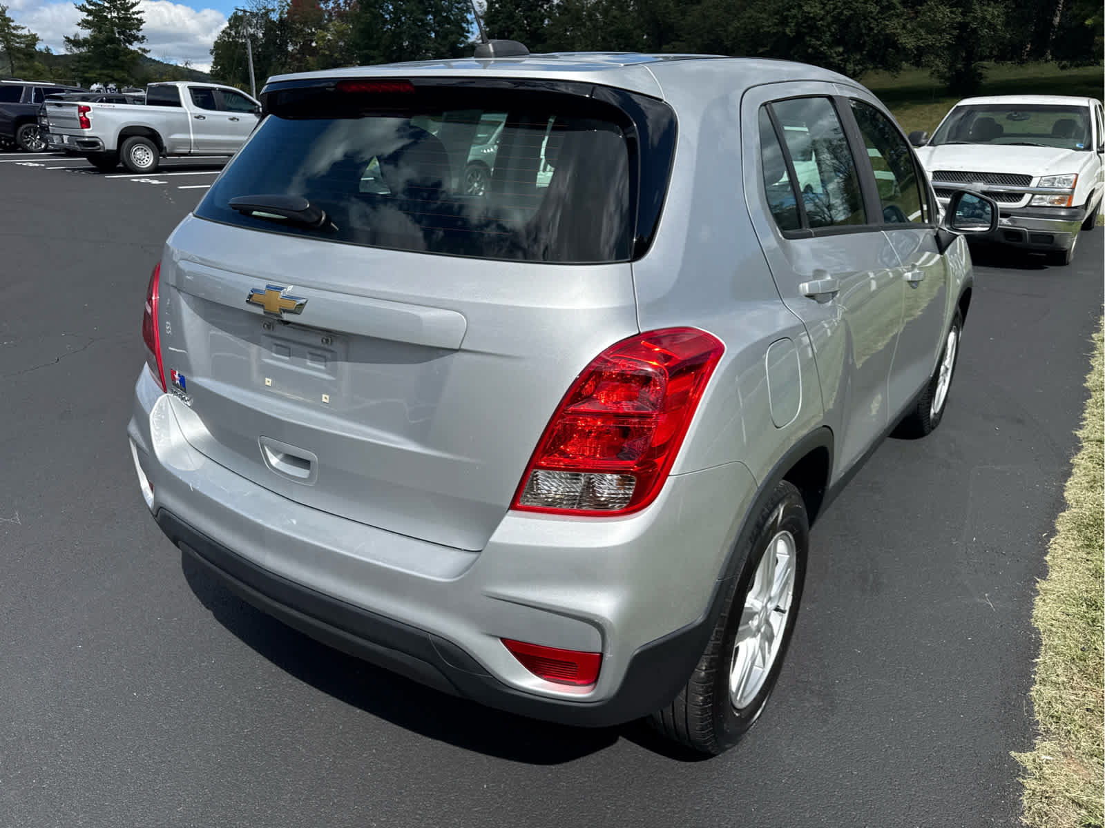 Used 2021 Chevrolet Trax LS FWD image 6