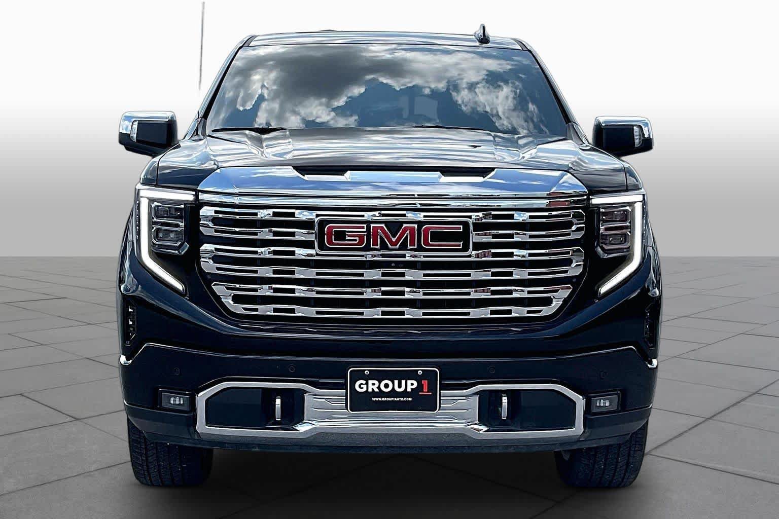 Used 2026 GMC Sierra 1500 Denali AWD/4WD image 4
