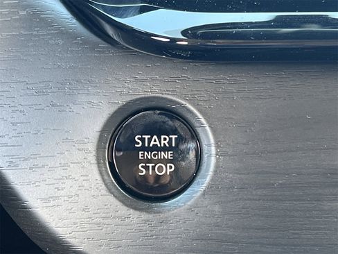 New 2025 Nissan Murano SL image 5