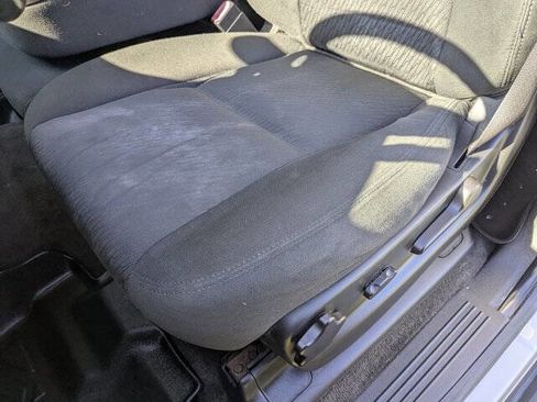 Used 2014 GMC Yukon SLE image 15